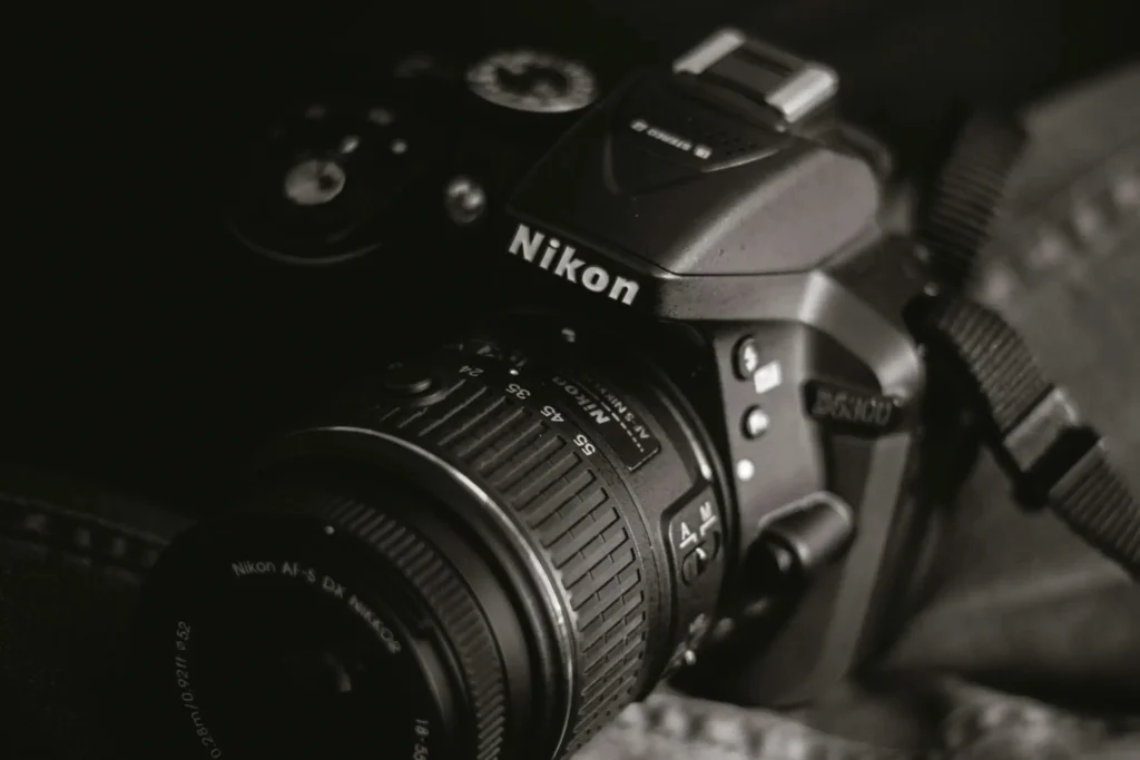 Best Mirrorless Cameras in 2025 – Top 5 Picks for Every Photographer Nikon mirrorless camera